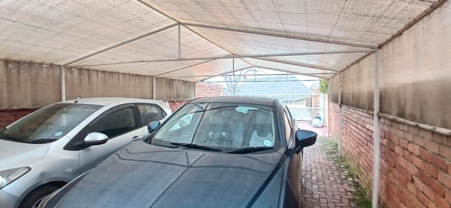 To Let 4 Bedroom Property for Rent in Jordania Free State